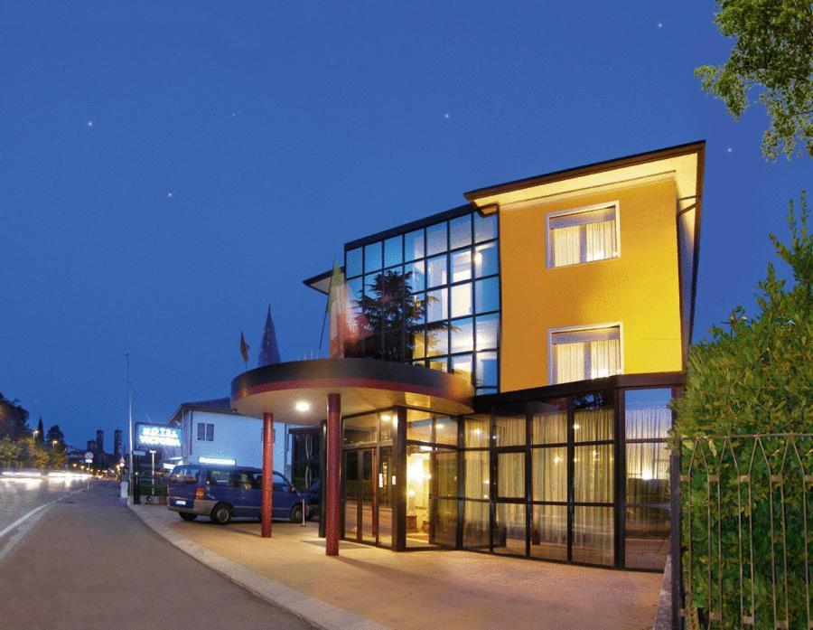 Hotel Victoria Bassano del Grappa Exteriér fotografie